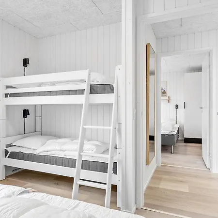 Feriehus Stunning In With Kitchen Løgstrup