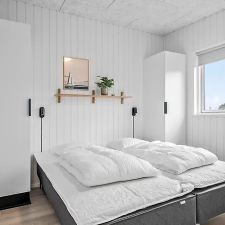 Stunning In With Kitchen