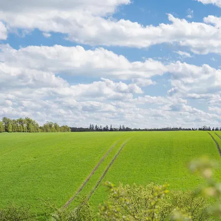 Casa vacanze Stunning In With Kitchen Løgstrup