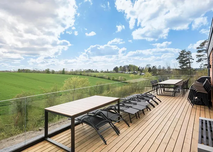 Stunning In With Kitchen *